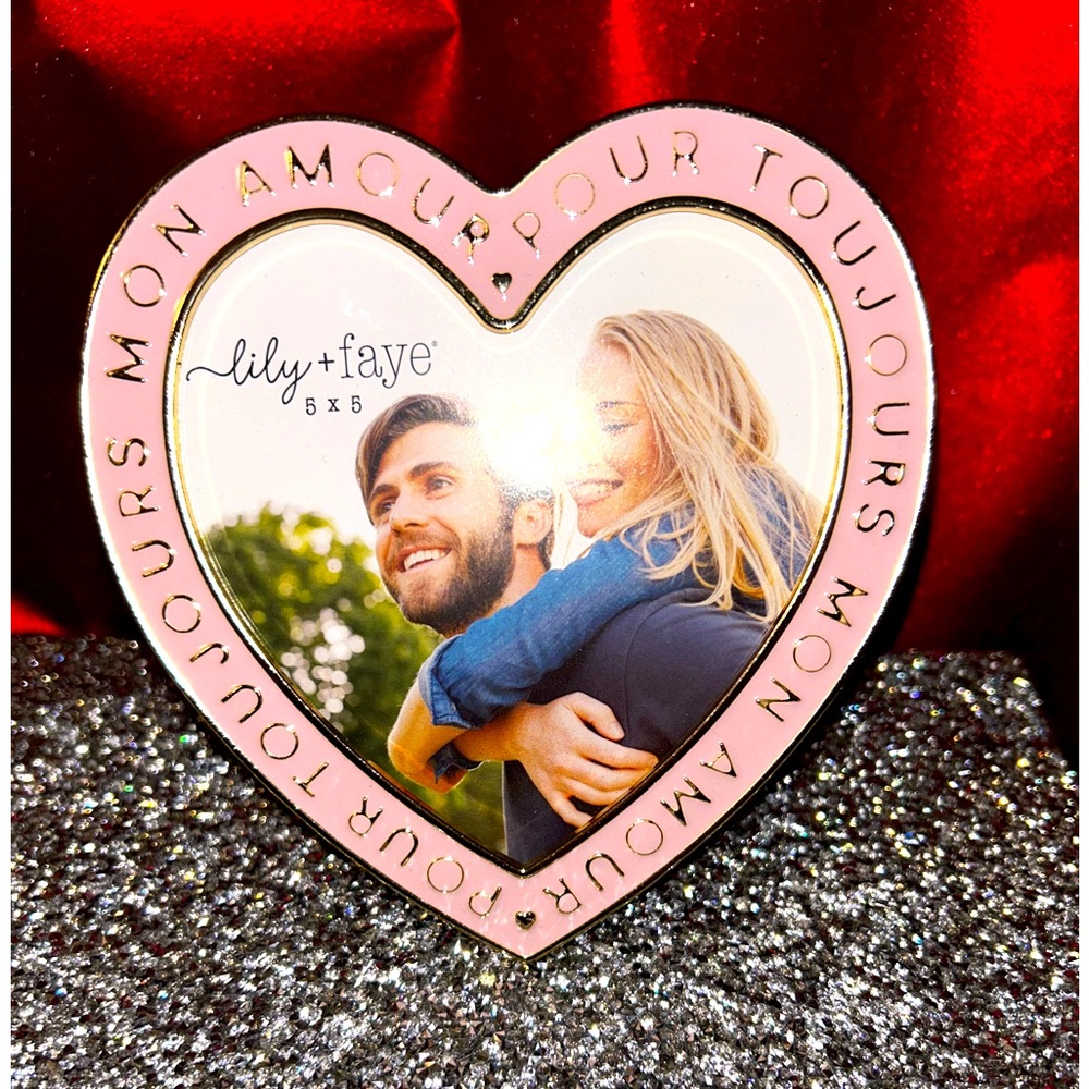 Lilly & Faye Pink Frame